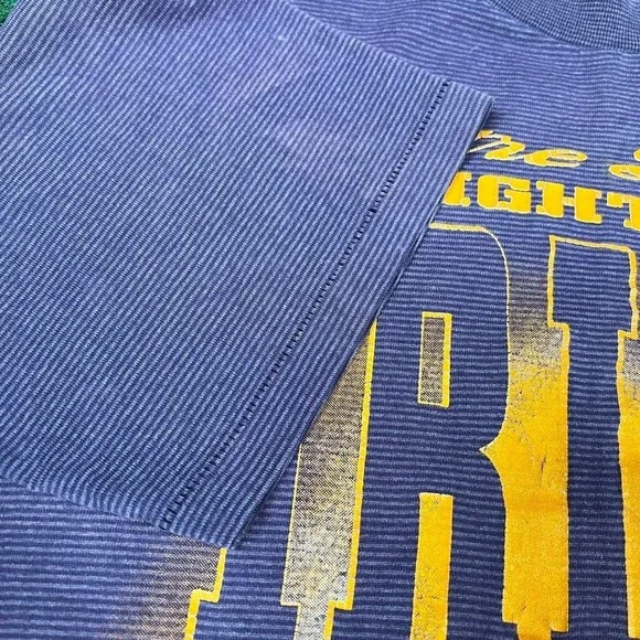 Vintage 1980s Notre Dame Fighting Irish T-Shirt - Picture 5 of 7